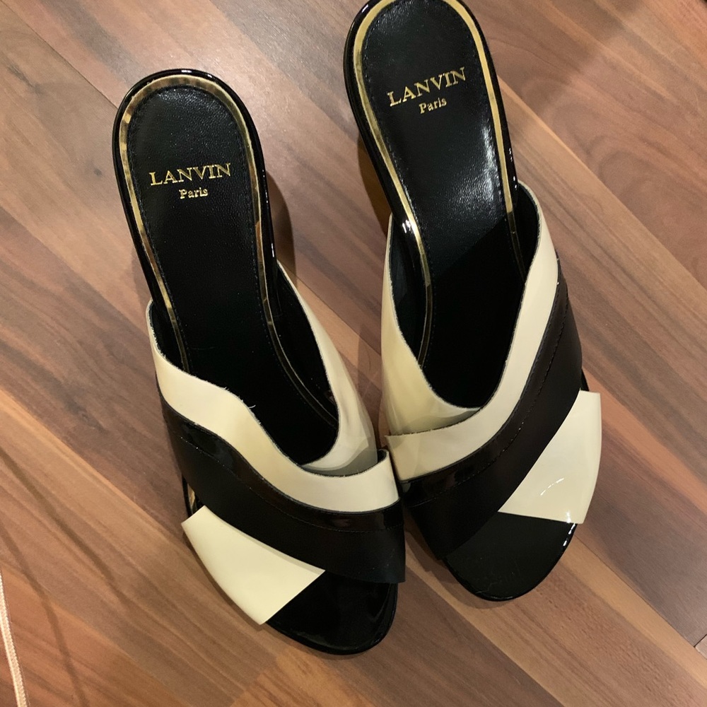 COPY - Lanvin NWOB black and cream mules no flaws **AVAILABLE!!